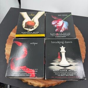 Twilight Saga Series Complete Audiobook CD Set of 4, Stephenie Meyer Unabridged